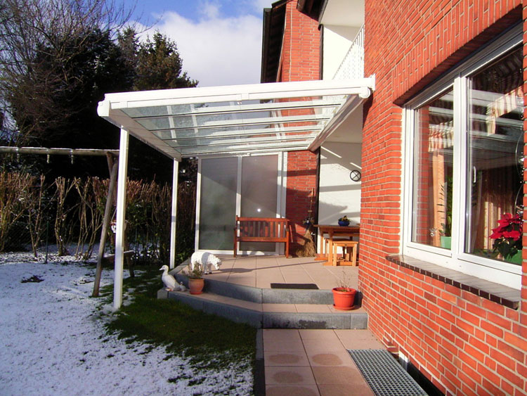 Terassendach aus Aluminium von TKS Bauelemente und Sonnenschutz aus Neuss
